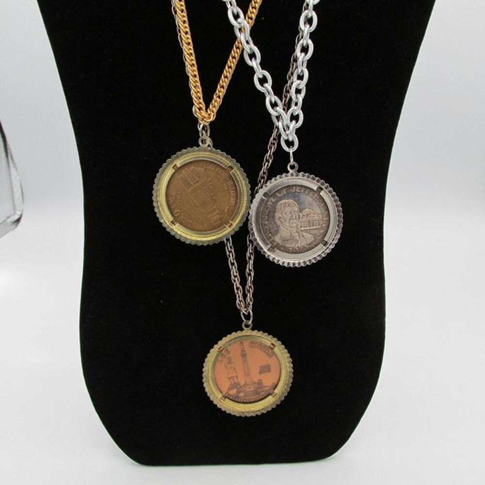 ELKS KREWE New Orleans (2) 1979 One 1976 Doubloons on Chain Vintage - Picture 5 of 12